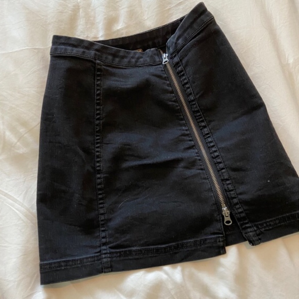 Free people mini skirt with zipper